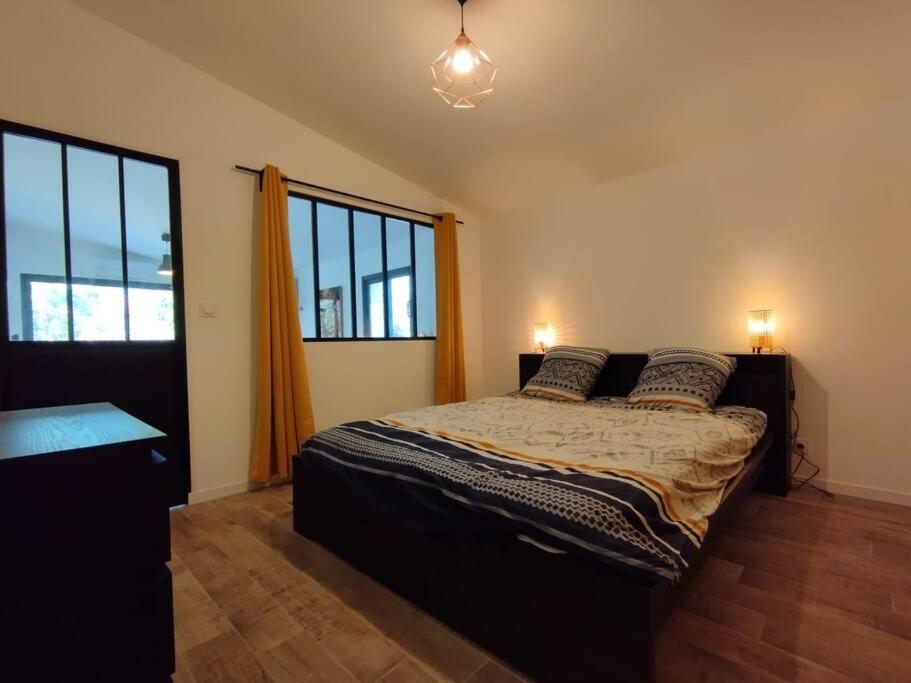 Appartement Avec Jardin Privatif Cuers Extérieur photo
